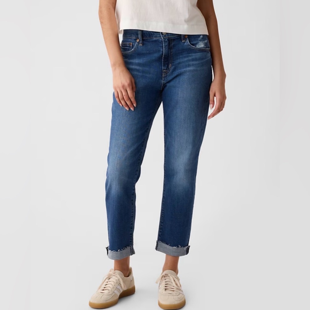 GAP Women's Mid Rise Girlfriend Jeans - Picture 5 of 5